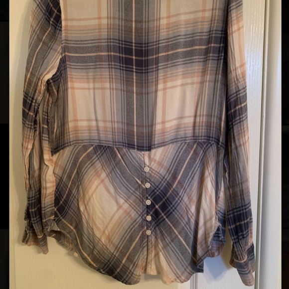 Lucky brand small flannel with cute back - Picture 2 of 3